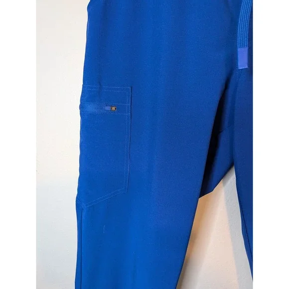 Royal Blue CozyFit scrub set - Picture 4 of 8
